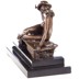 Női akt íróasztalon bronz szobor képe